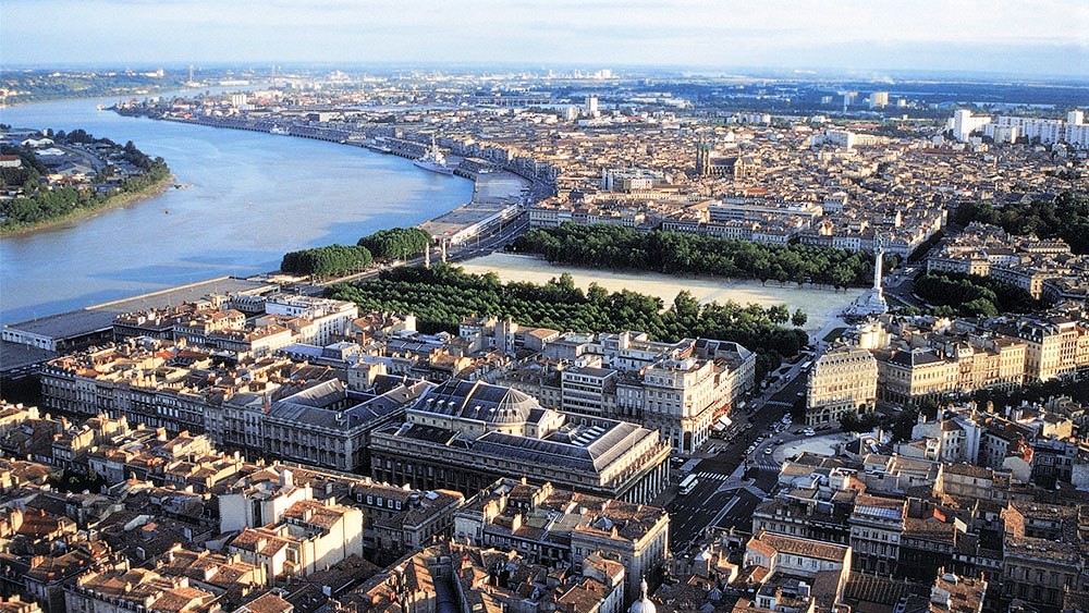 photo aérienne de bordeaux